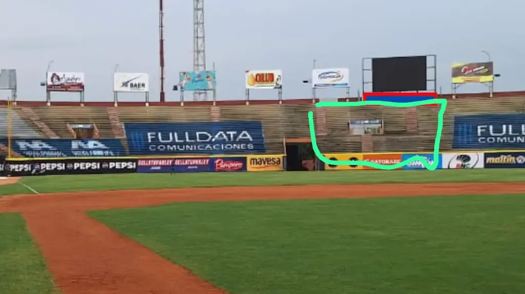 Exhibición publicitaria outfield Aguilas del Zulia